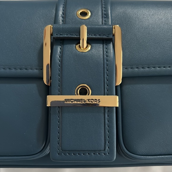 Michael Kors MK Colby Medium Leather Shoulder Bag  NWT - Picture 10 of 14